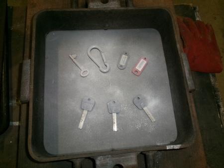dusting keys with parting powder