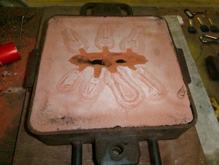 carving reservoir in sand